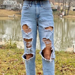 Hollister women’s Hi Rise Distressed Mom Jeans